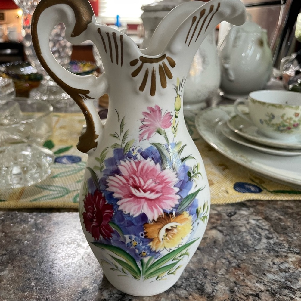 Gorgeous Japanese Pitcher w/ Floral Motif and Gold Trim